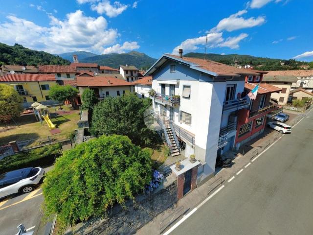 Villetta bifamiliare in vendita di 297 m² in Via Vittorio Veneto, 13
