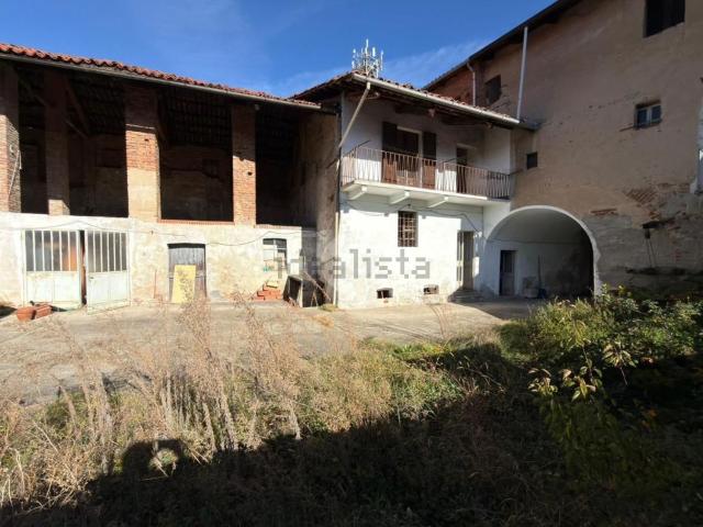 Villetta bifamiliare in vendita di 295 m² in Via Giuseppe Raimondo, 7