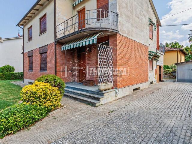 Villetta bifamiliare in vendita di 296 m² in Via Giuseppe Mazzini, 5