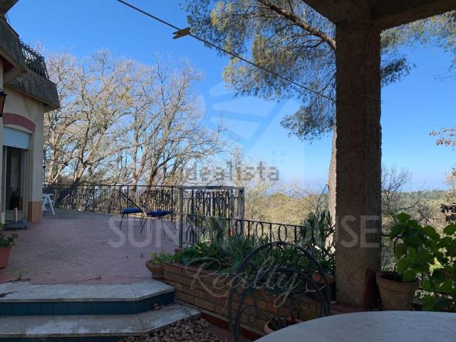 Villetta bifamiliare in vendita di 203 m² in Contrada Romito, 11