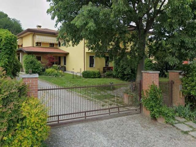 Villetta bifamiliare in vendita di 203 m² in Via Caim, 27