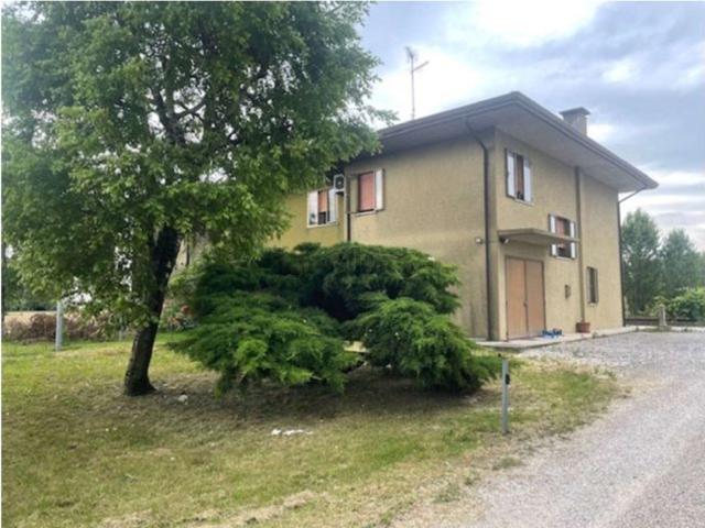 Villetta bifamiliare in vendita di 203 m² in Via Pramorin, 9