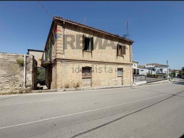 Villetta bifamiliare in vendita di 200 m² in Contrada Santa Liberata