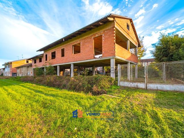 Villetta bifamiliare in vendita di 200 m² in Frazione Mottura, 62