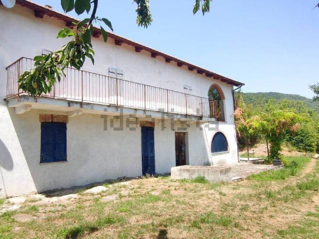 Villetta bifamiliare in vendita di 200 m² in Località Basi, 5