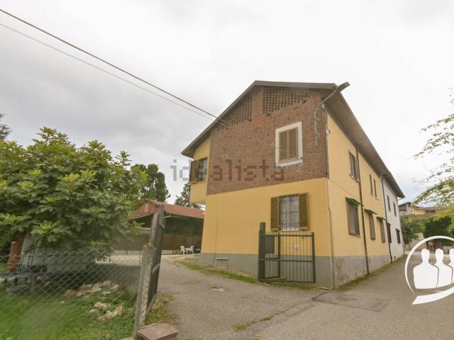 Villetta bifamiliare in vendita di 200 m² in Strada alla Borgata Vallò, 2