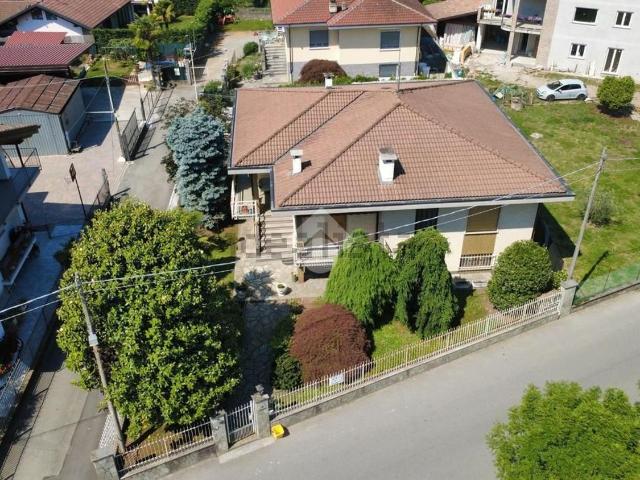 Villetta bifamiliare in vendita di 200 m² in Strada del Casino