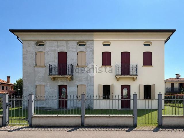 Villetta bifamiliare in vendita di 200 m² in Vicolo Masetto