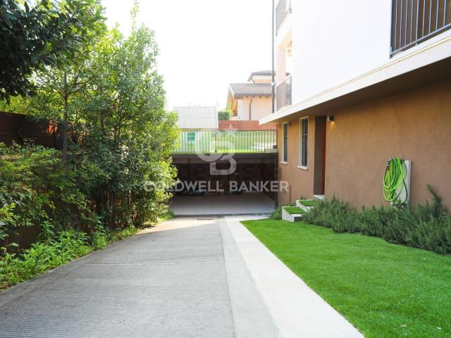 Villetta bifamiliare in vendita di 200 m² in Via Todeschino