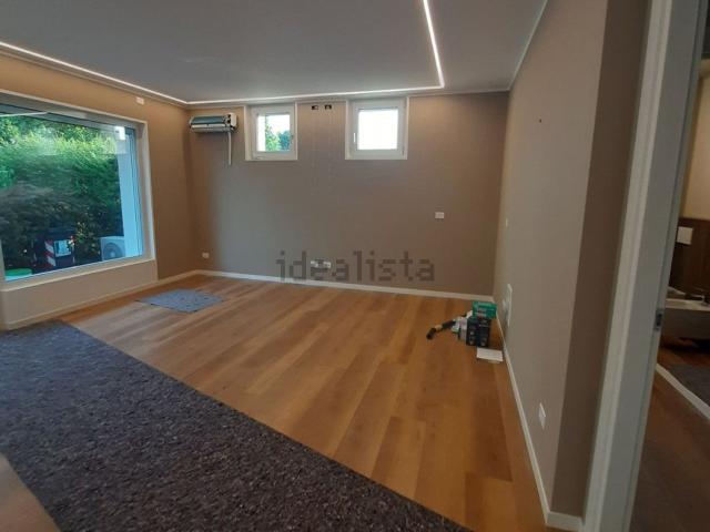 Villetta bifamiliare in vendita di 200 m² in Via Veneto