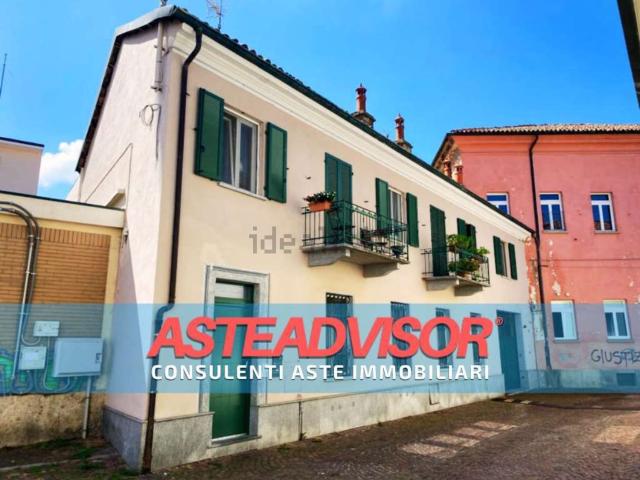 Villetta bifamiliare in vendita di 200 m² in Via Vincenzo Gioberti, 17