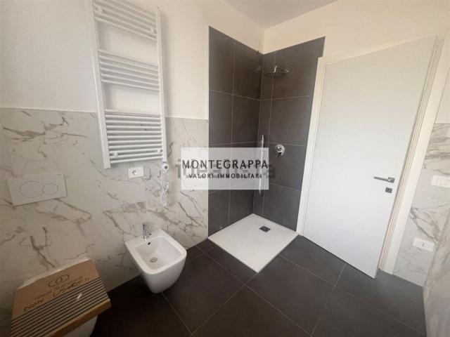 Villetta bifamiliare in vendita di 200 m² in Via XXV Aprile