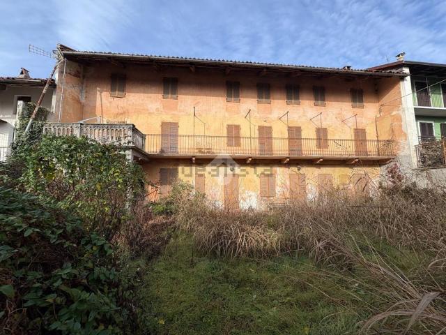 Villetta bifamiliare in vendita di 200 m² in Via Abate Caluso, 12