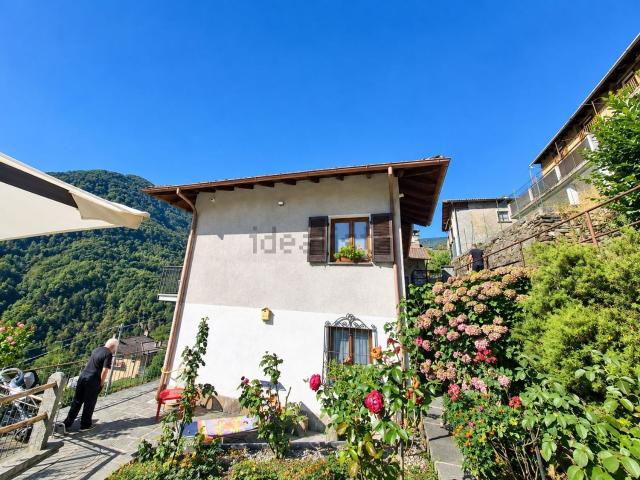 Villetta bifamiliare in vendita di 200 m² in Via Casa Boggia