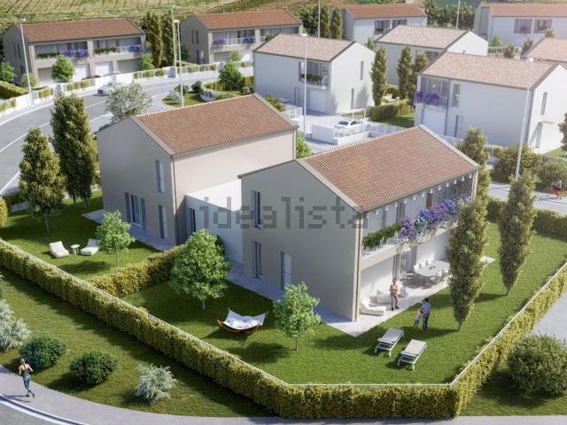 Villetta bifamiliare in vendita di 200 m² in Via Ceresone