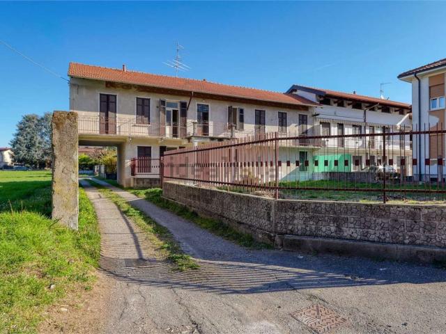 Villetta bifamiliare in vendita di 200 m² in Via Cinque Giornate, 49
