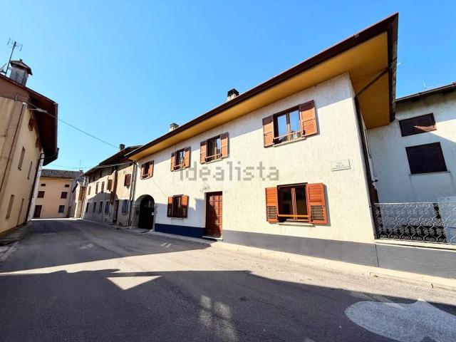 Villetta bifamiliare in vendita di 200 m² in Via della Conciliazione, 2