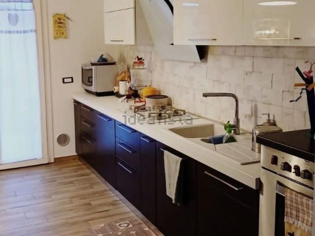 Villetta bifamiliare in vendita di 200 m² in Via della Fontana, 6