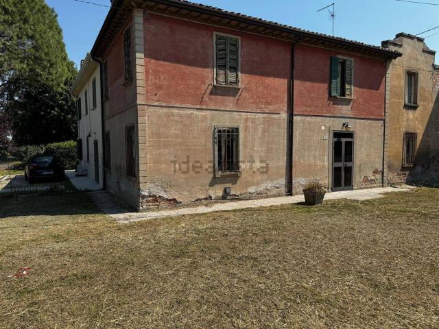Villetta bifamiliare in vendita di 200 m² in Via E. de Nicola, 3