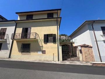 Villetta bifamiliare in vendita di 200 m² in Via Guglielmo Marconi
