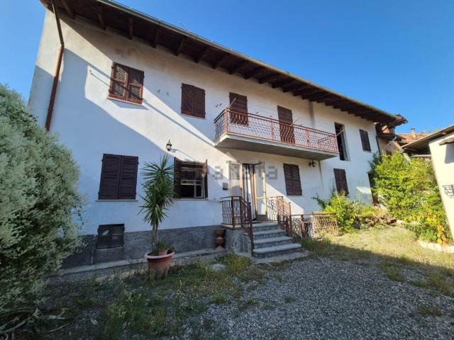 Villetta bifamiliare in vendita di 200 m² in Via IV Novembre, 13