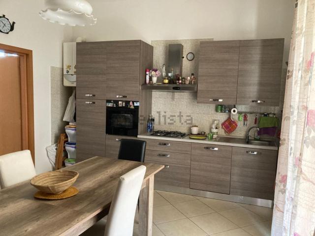 Villetta bifamiliare in vendita di 200 m² in Via Nazionale