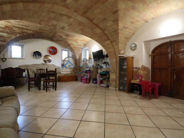 Villetta bifamiliare in vendita di 200 m² in Via Piane Tronto