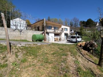 Villetta bifamiliare in vendita di 200 m² in Via Reatina