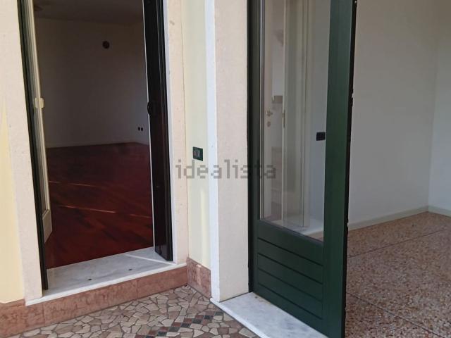Villetta bifamiliare in vendita di 200 m² in Via Roma