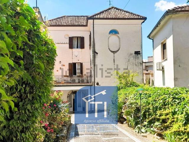 Villetta bifamiliare in vendita di 200 m² in Via S. Sebastiano, 3