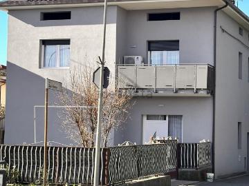 Villetta bifamiliare in vendita di 200 m² in Via San Rocco, 2