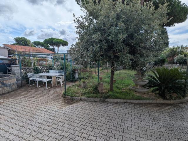 Villetta bifamiliare in vendita di 200 m²