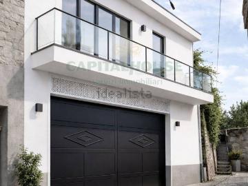 Villetta bifamiliare in vendita di 200 m²