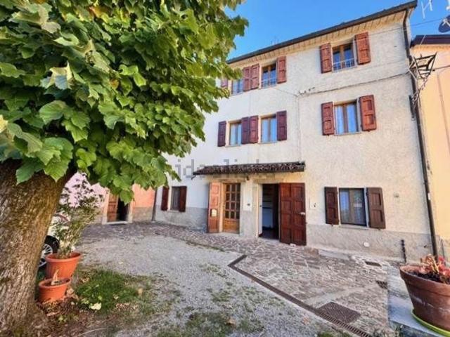 Villetta bifamiliare in vendita di 200 m²