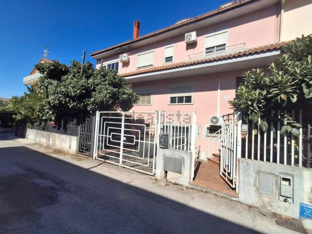 Villetta bifamiliare in vendita di 200 m²