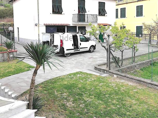 Villetta bifamiliare in vendita di 200 m²