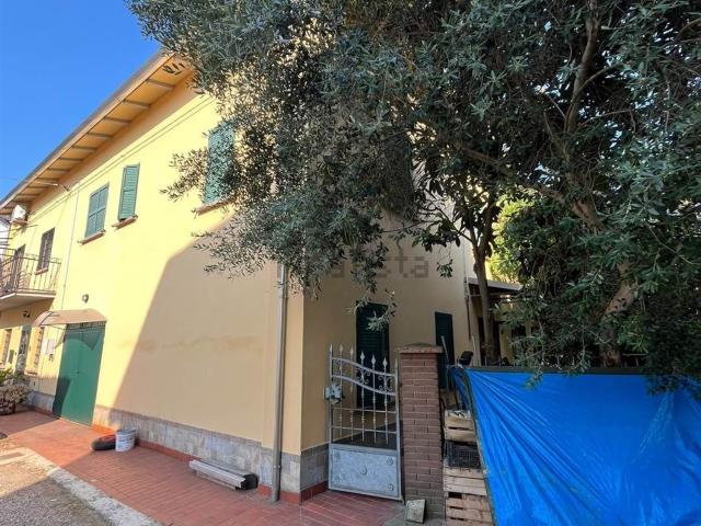 Villetta bifamiliare in vendita di 200 m²
