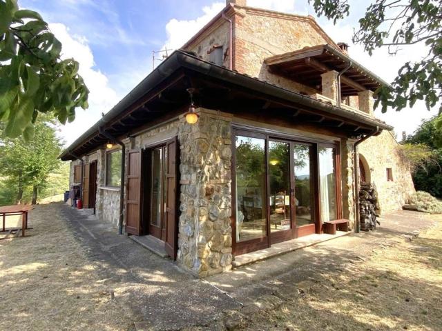 Villetta bifamiliare in vendita di 200 m²