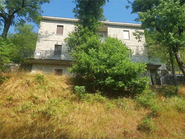 Villetta bifamiliare in vendita di 200 m²