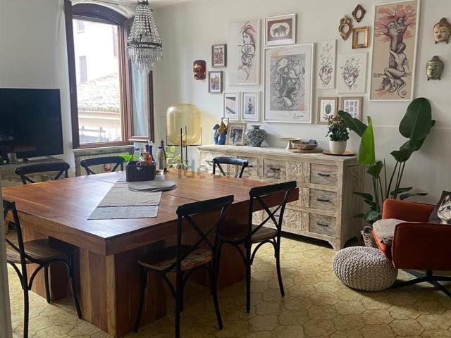 Villetta bifamiliare in vendita di 200 m²