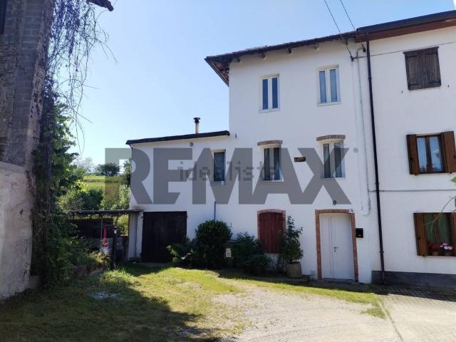 Villetta bifamiliare in vendita di 200 m²