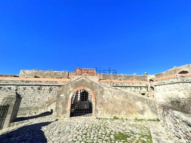 Villetta bifamiliare in vendita di 200 m²