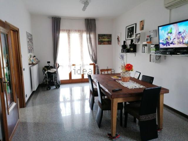 Villetta bifamiliare in vendita di 200 m²