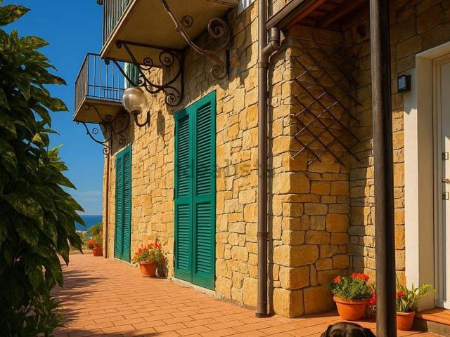 Villetta bifamiliare in vendita di 200 m²