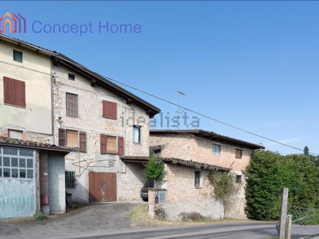 Villetta bifamiliare in vendita di 201 m² in Strada Quinzano Sotto, 4