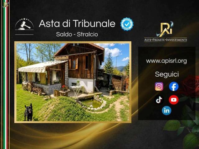 Villetta bifamiliare in vendita di 202 m² in Via Aquila, 12