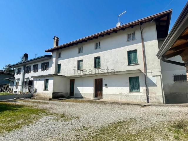 Villetta bifamiliare in vendita di 202 m² in Via Casali di Belgrado, 6