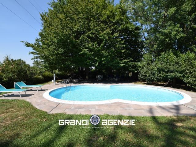 Villetta bifamiliare in vendita di 202 m² in Viale Louis Pasteur