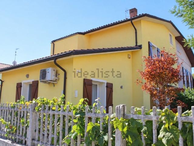 Villetta bifamiliare in vendita di 207 m² in Vicolo Venezia