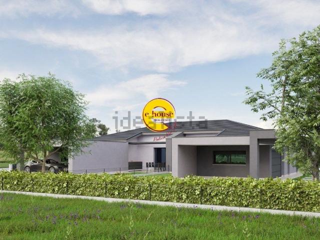 Villetta bifamiliare in vendita di 207 m² in Via Marangona